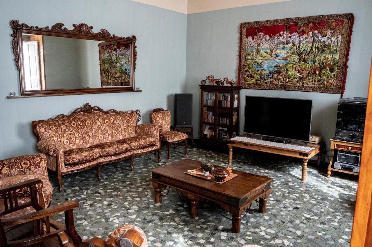 La Casa Del Tempo Bed & Breakfast Cerami Екстериор снимка